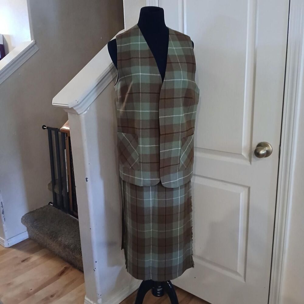 Vintage 70s Pure New Wool Green Plaid 2-Piece Skirt & Vest Set Academia Heritage
